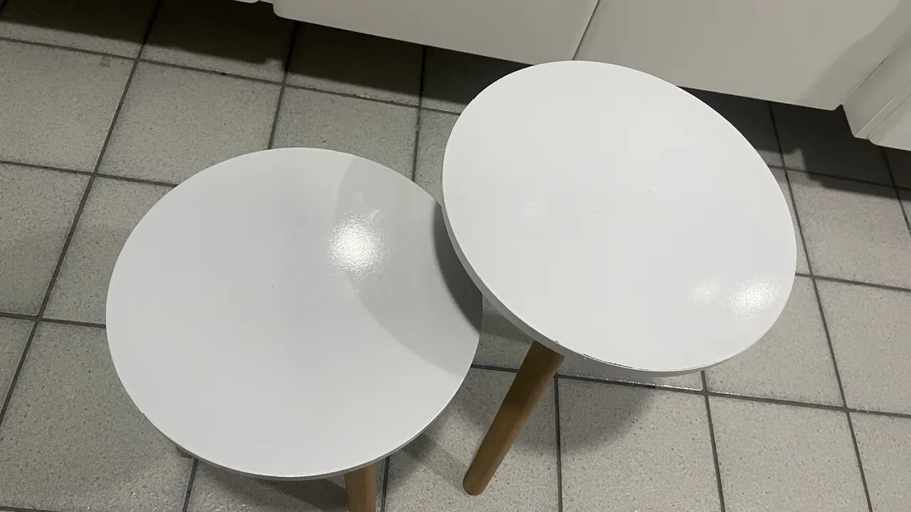 Small decorative table65171914861186120