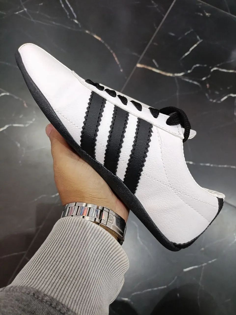 Tênis Adidas Tokio - Foto 2