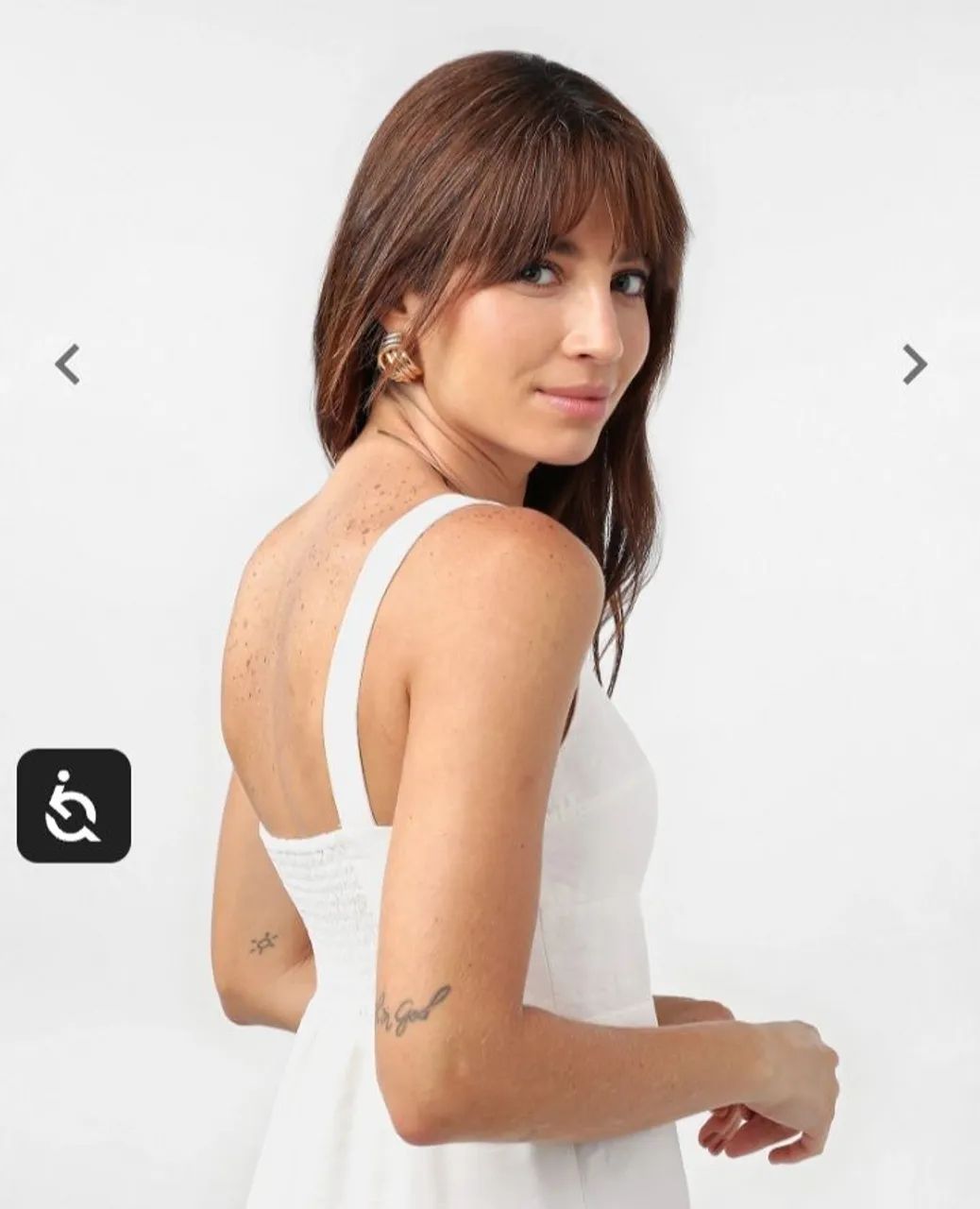 Vestido Midi Reto com Recorte AK by Riachuelo Branco M - Foto 4