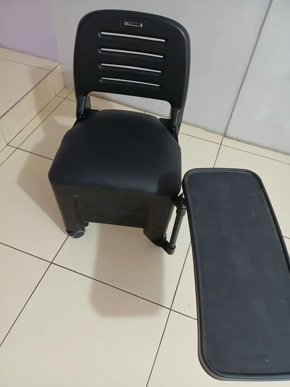Cadeira de Manicure e Pedicure 