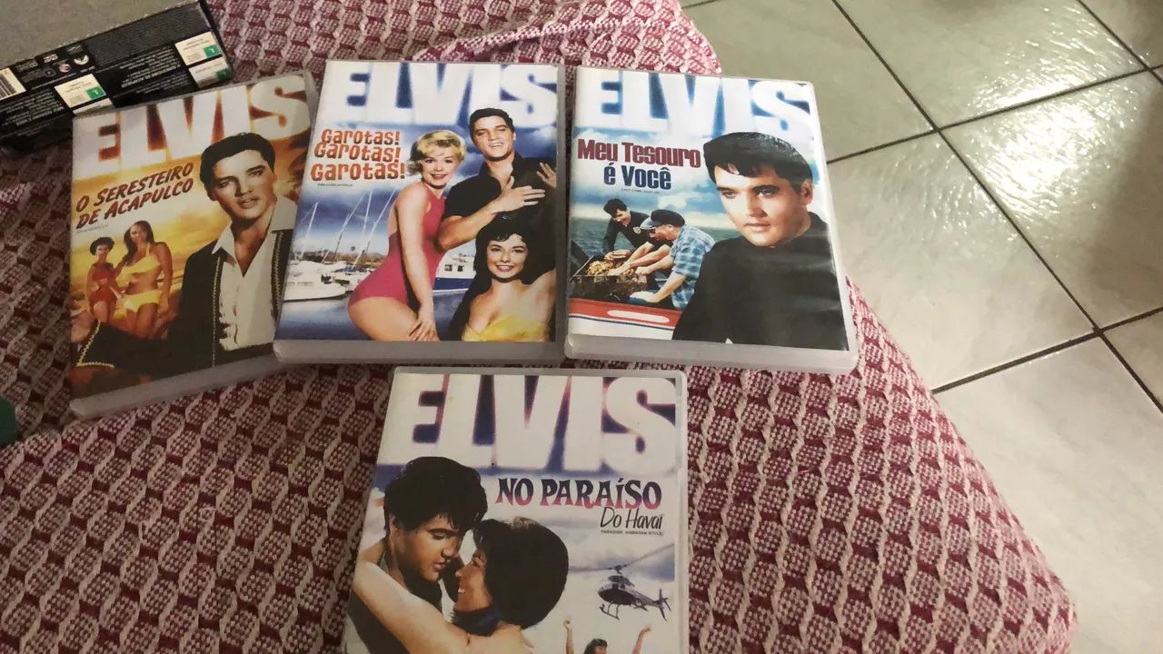 ELVIS! ELVIS! ELVIS! CDボックス Elvis Memphis 5 CD Box Set from Sony Music (Lacrado) – Elvis