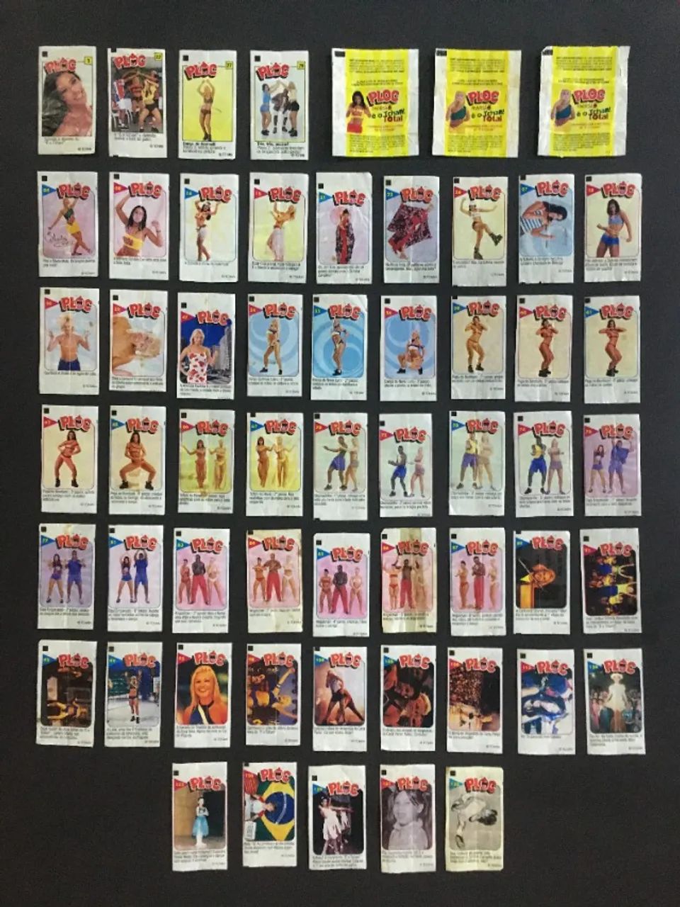 Lote com 54 Figurinhas Sem Repetição + 3 Embalagens Chiclete Ploc É o Tchan! 1999 / 1997