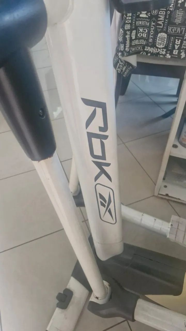 L277) Cross Trainer Reebok C5.5e - Elíptico Eletromagnético Profissional