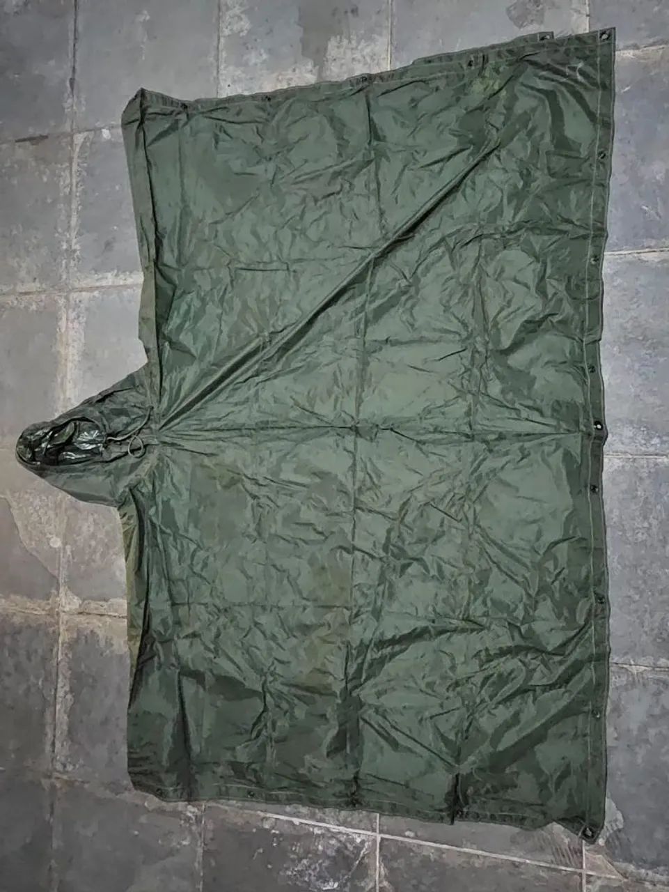 Capa de chuva militar