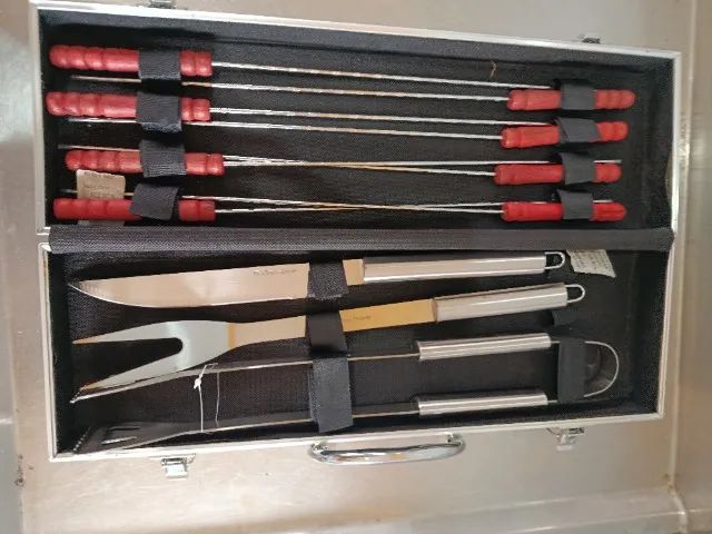 Kit para Churrasco com 11 peças e maleta de alumínio.  - Foto 3