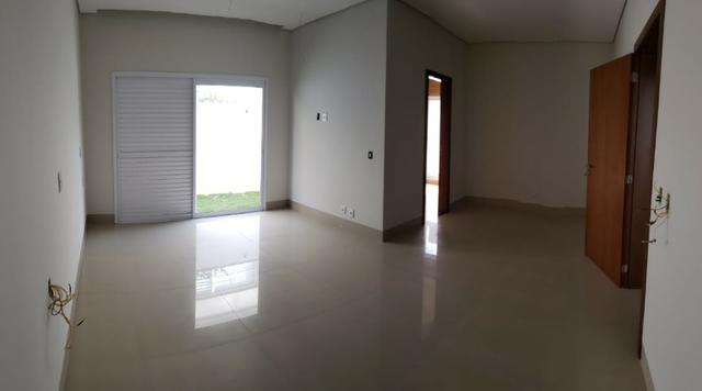 Casa Térrea no Condomínio Florais dos Lagos com 4 suítes - Foto 2