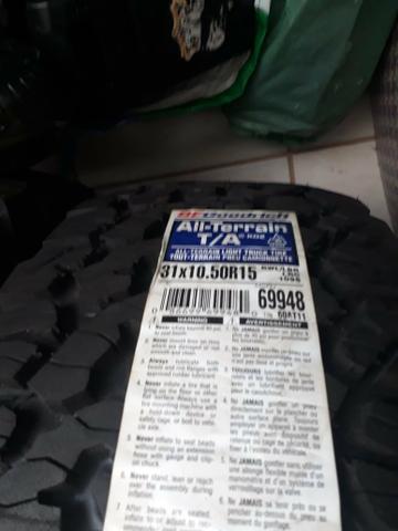 Vendo 2 Pneus Bf 31x10.5 R15 novos com nota fiscal - Foto 3