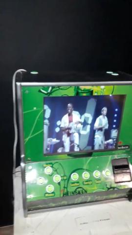 Máquina de som novinha,troco por moto,e volto diferenca - Foto 2