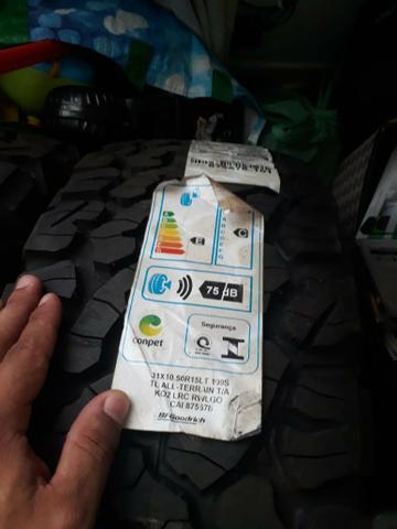 Vendo 2 Pneus Bf 31x10.5 R15 novos com nota fiscal - Foto 2