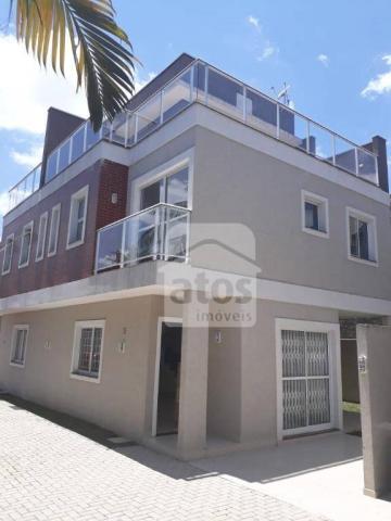 Excelente sobrado com arquitetura moderna no bairro boqueirão