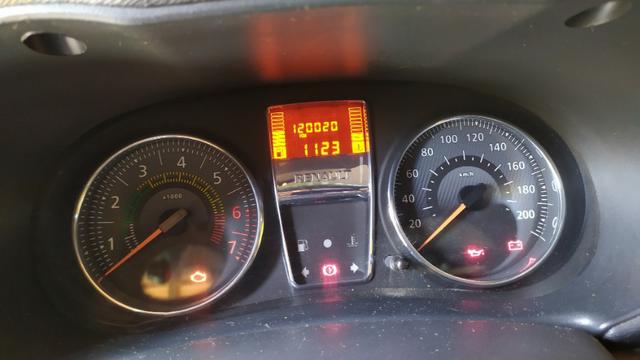 Vendo Renault Clio 1.0 flex 4 portas em perfeito estado, segundo dono! - Foto 5