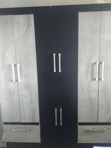 Vendo guarda-roupa