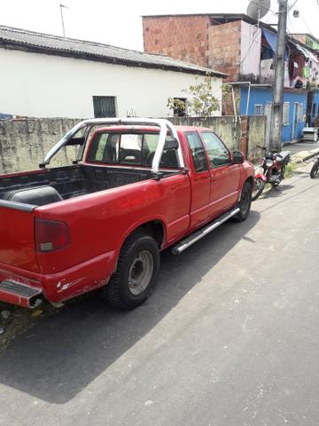 Picape Isuzu Cabine estendida