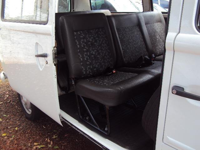 VW Kombi 9 lugares 2009 - Foto 6