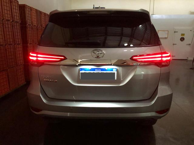 Hilux SW4 Flex 2017 7 Lugares Baixa Quilometragem - Foto 7