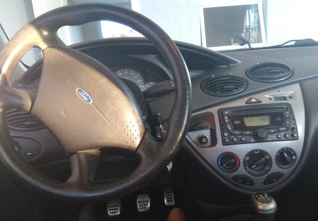 Ford Focus 1.6 - Foto 5