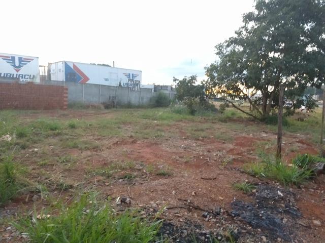 Lote comércial esquina ao lado do jd petrópolis rodovia dos romeiros saída para trindade - Foto 3