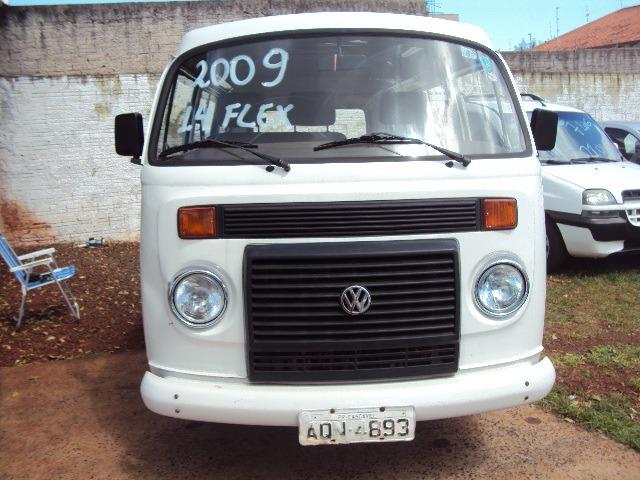 VW Kombi 9 lugares 2009