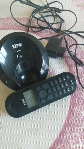 Um telefone sem fio preto
