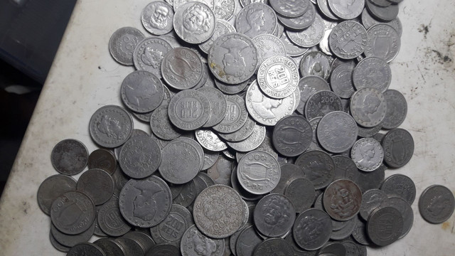 330 moedas de réis