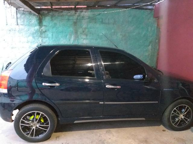 Vende-se Fiat Pálio.