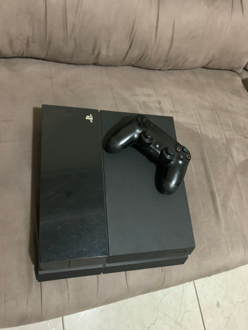 Play Station 4
