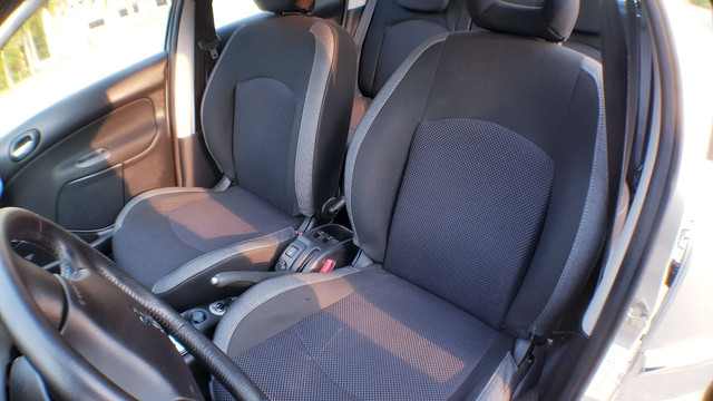 Peugeot 207 1.6 automático 2013 - Foto 4
