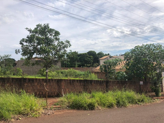 Terreno Parcialmente Murado a Venda - Água Limpa Park