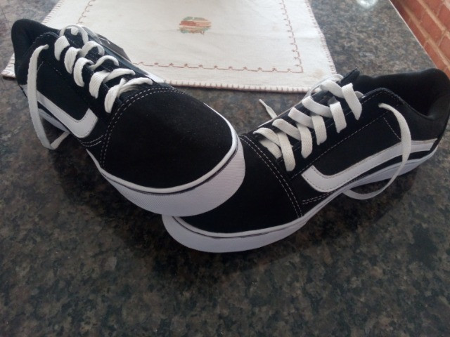 old school tennis vans