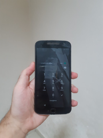 Moto G4 Plus(valor negociável)