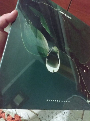 NOVO/LACRADO LP DISCO DE VINIL HEARTBREAKS AMAZONAS