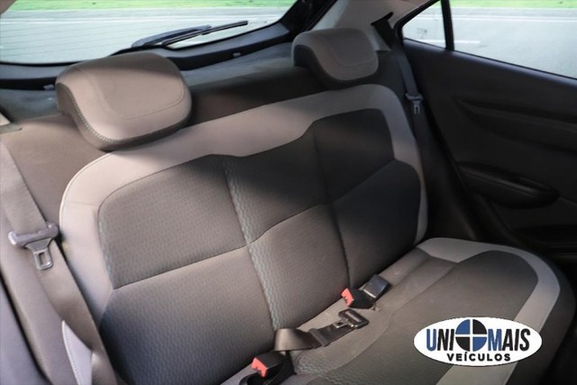 Chevrolet Onix 2015 1.0 LS na cor preta, extremamente cuidado! - Foto 13