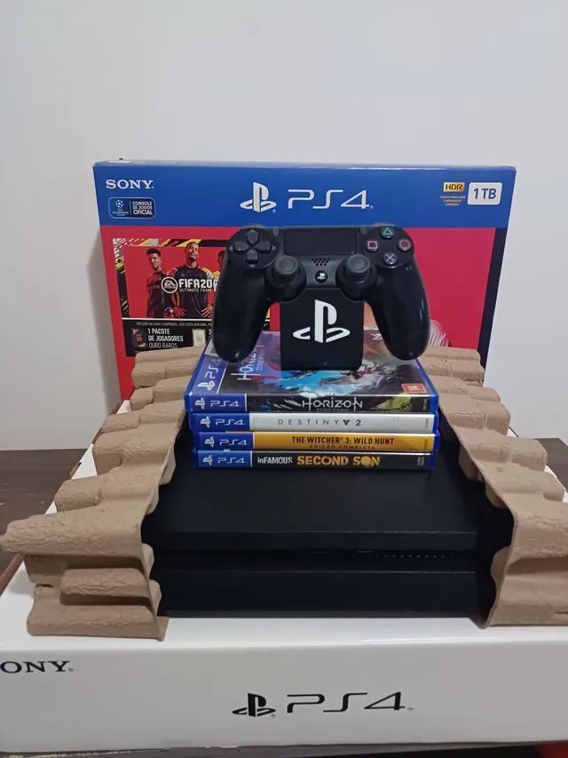 Ps4 Slim - Dois controles - 1 jogo - Videogames - Setor Campinas, Goiânia  1256806130