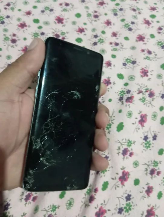 Celular disponível pra arrumar liga normal!