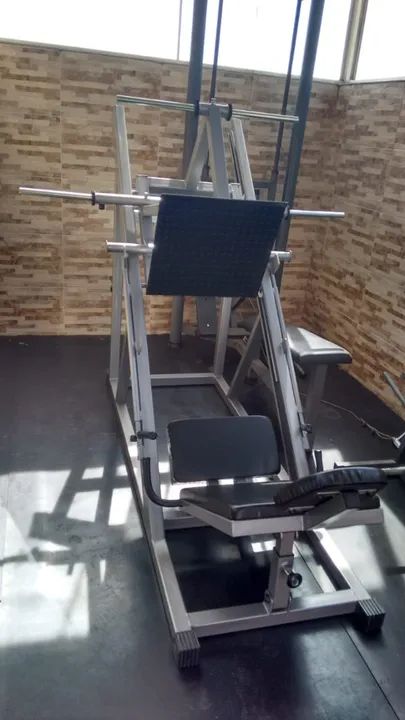 Leg Press 45º Novo ! com regulagem nas costas  3.950,00  - Foto 3