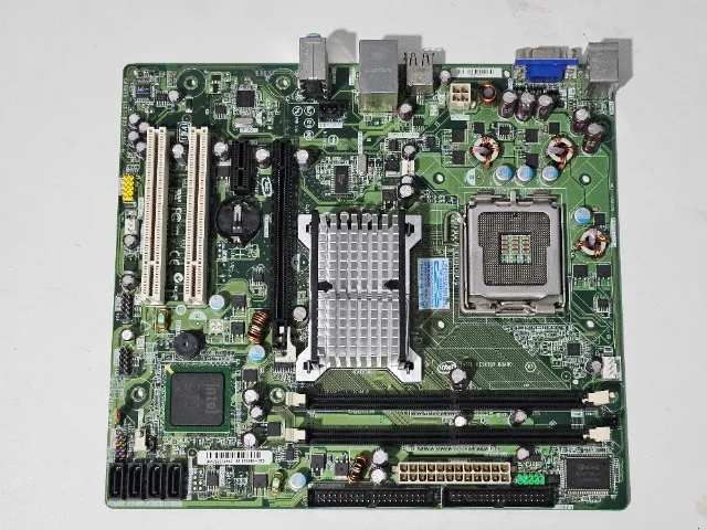 (pino torto, sucata) Placa mãe intel G31 socket 775