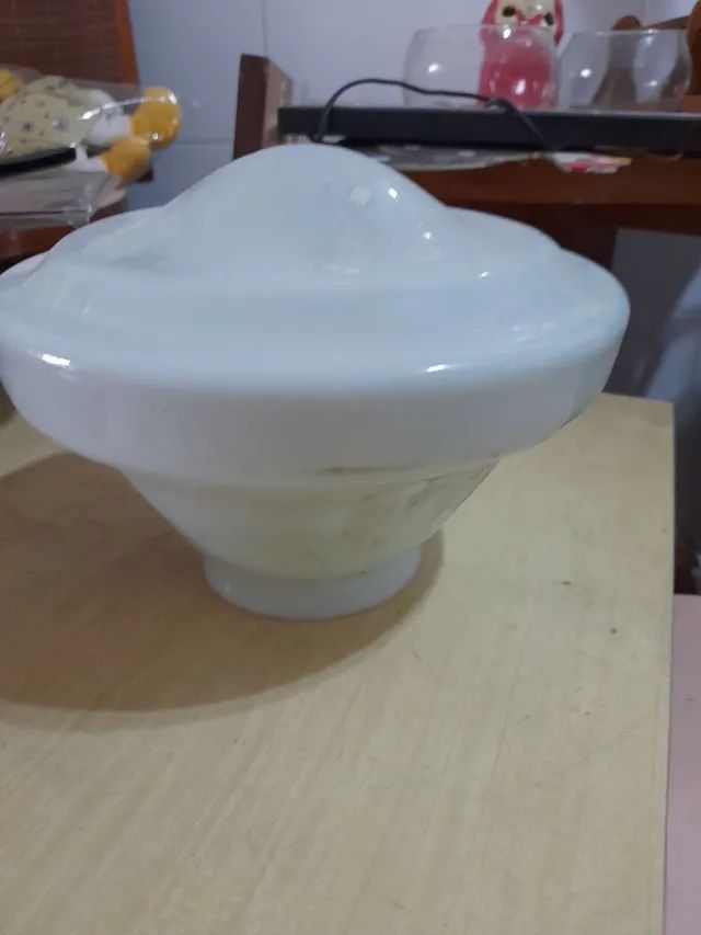 Globo antigo de opalinas 