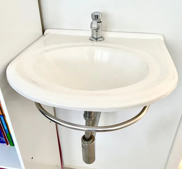 Conjunto Lavatório + Torneira Automática Lorenzetti + Sifão Cromado