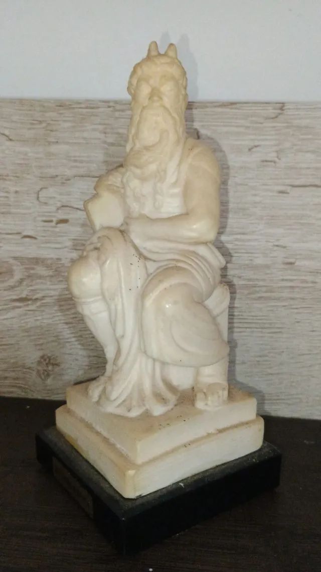 ESTATUETA ITALIANA DE MOISÉS - Foto 3