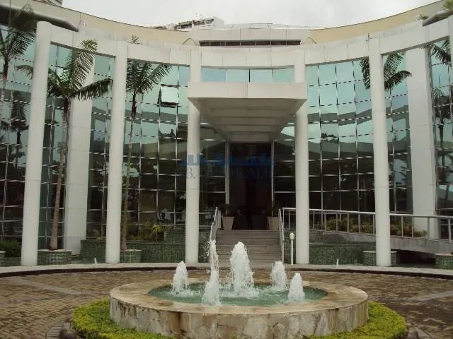 Loja para Venda/Locação em Barra da Tijuca com 86m²