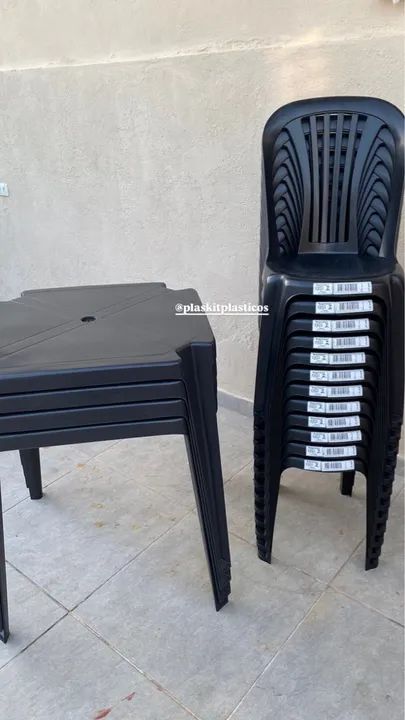 Mesa de plástico e Cadeiras - Foto 2