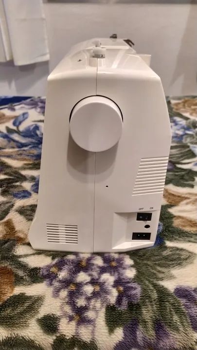 Máquina De Costura Singer Brilliance 6160 - Foto 4