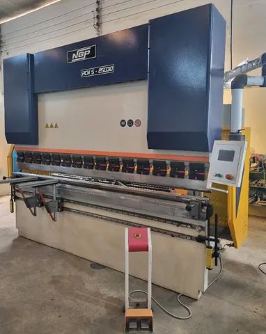 Prensa Dobradeira Hidráulica NGP 250ton 3200mm  - Foto 2