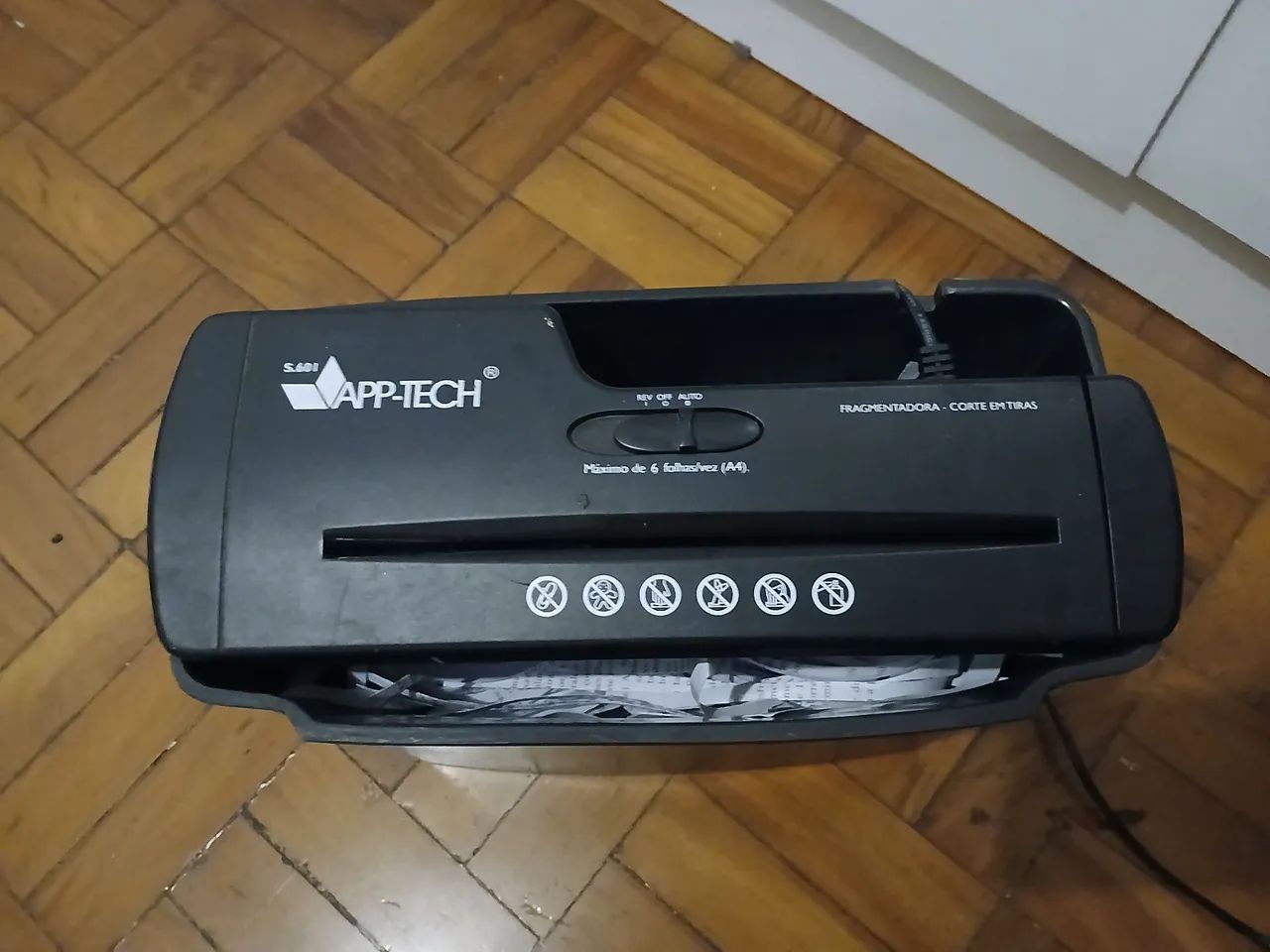 Fragmentados de papel64842060836355123