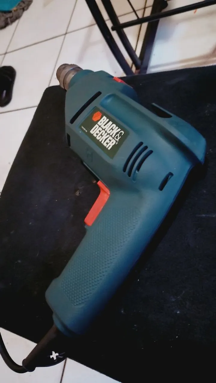 Furadeira Black&Decker