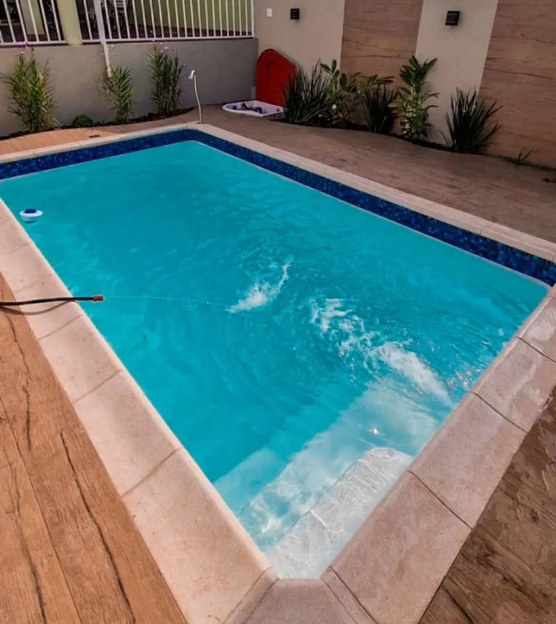 Piscina pronta para o verão!