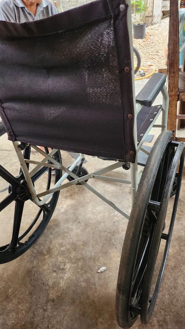 Cadeira de rodas - Foto 3