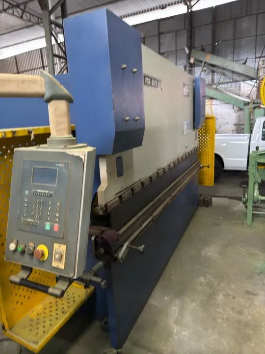 Prensa Viradeira Newton CNC 63ton