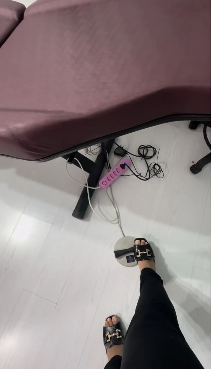 Vendo Maca Automática com Mocho para Estética/Tatoo - Foto 2