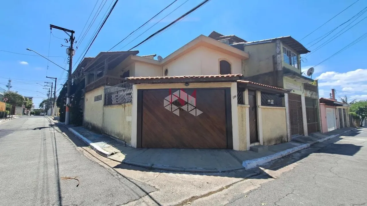 Sobrado para Venda em São Paulo / SP no bairro Jardim São Luís